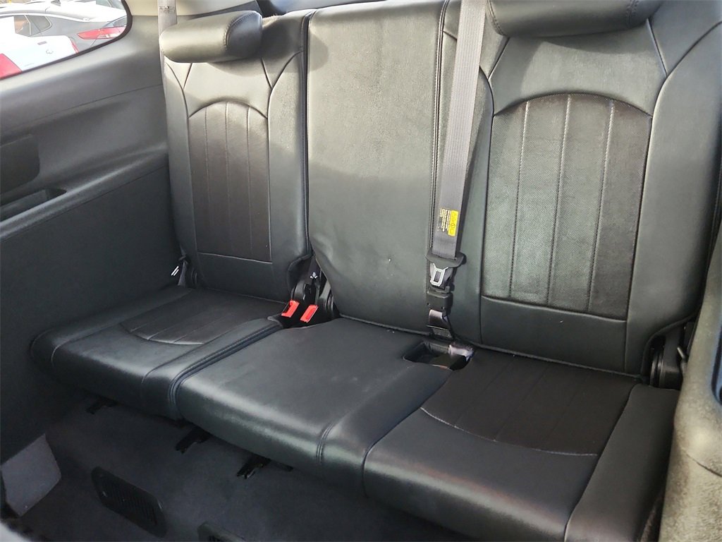 Used 2011 GMC Acadia SLT w/ LPO, 'HIT The Road' Package image 11