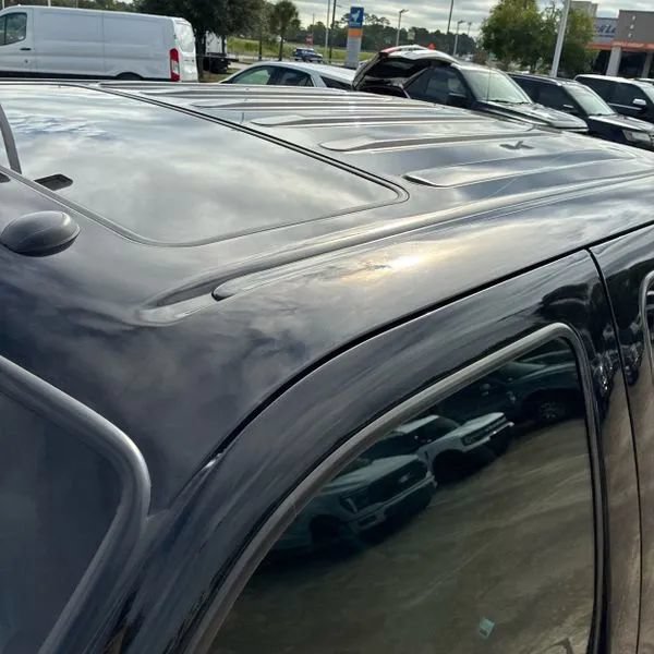 Used 2016 Ford F250 Lariat w/ Lariat Ultimate Package AWD/4WD image 13