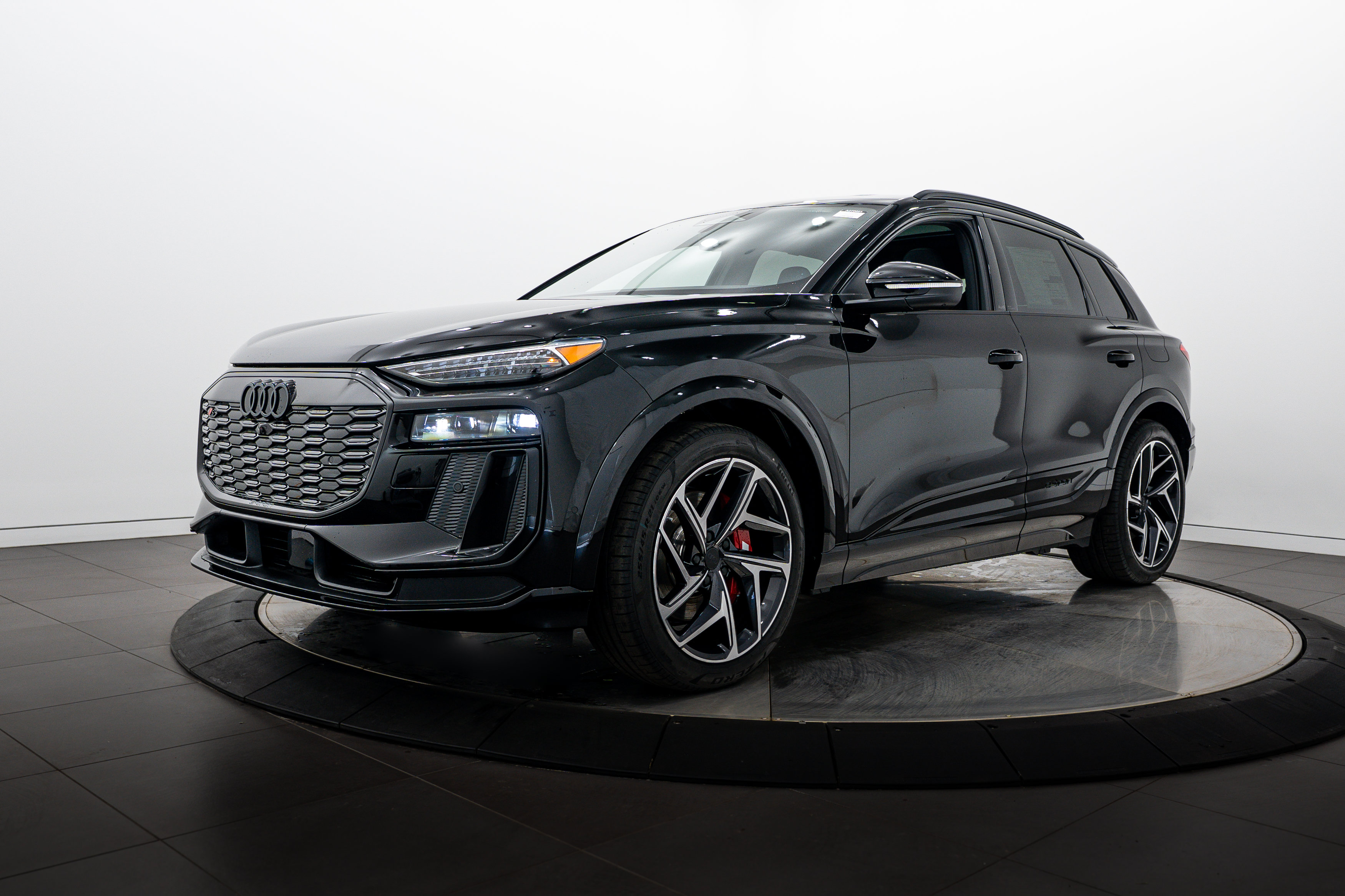 New 2027 Audi SQ6 e-tron Premium Plus AWD/4WD image 7