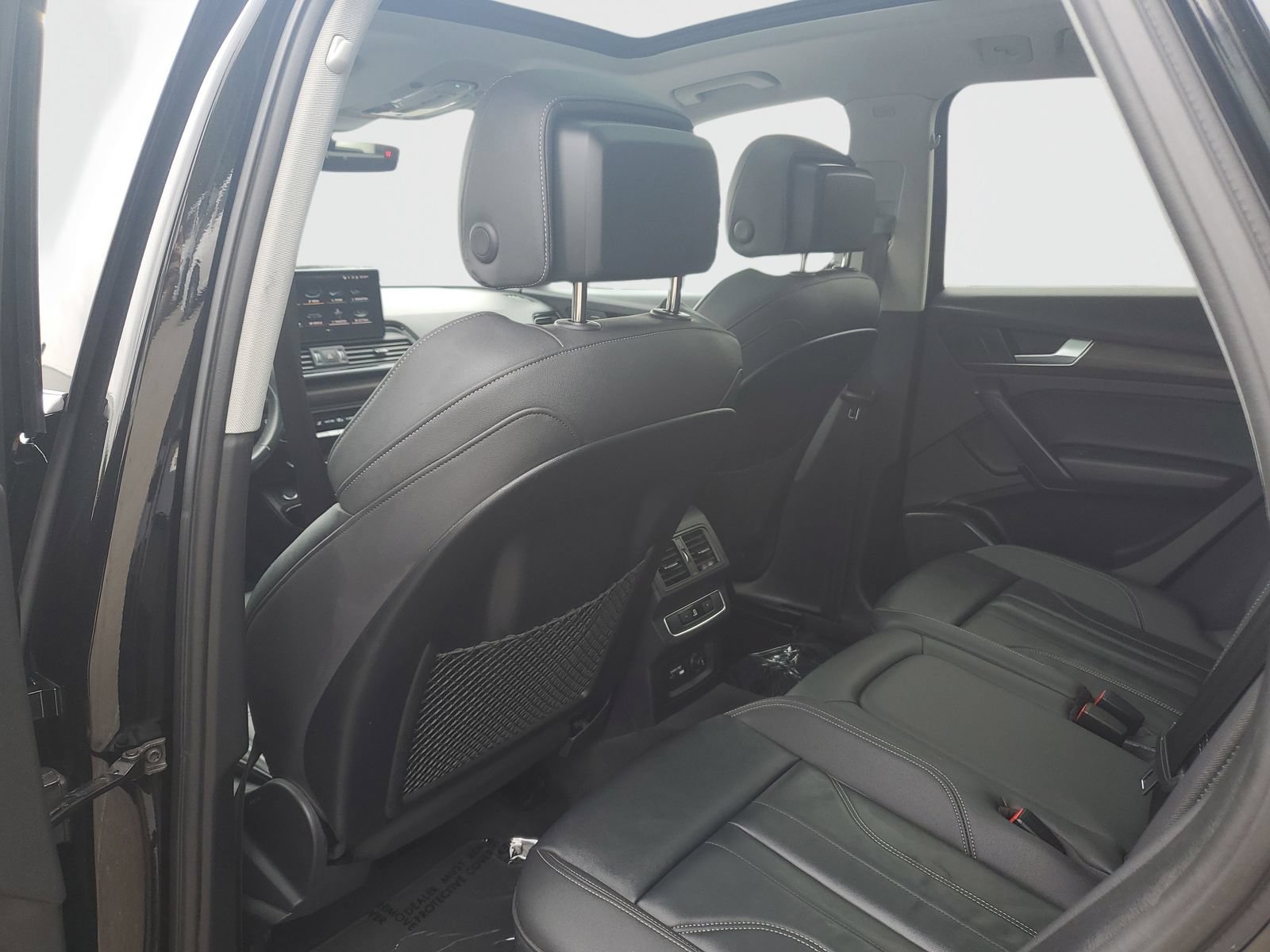 Used 2023 Audi Q5 e Premium w/ Convenience Package AWD/4WD image 15