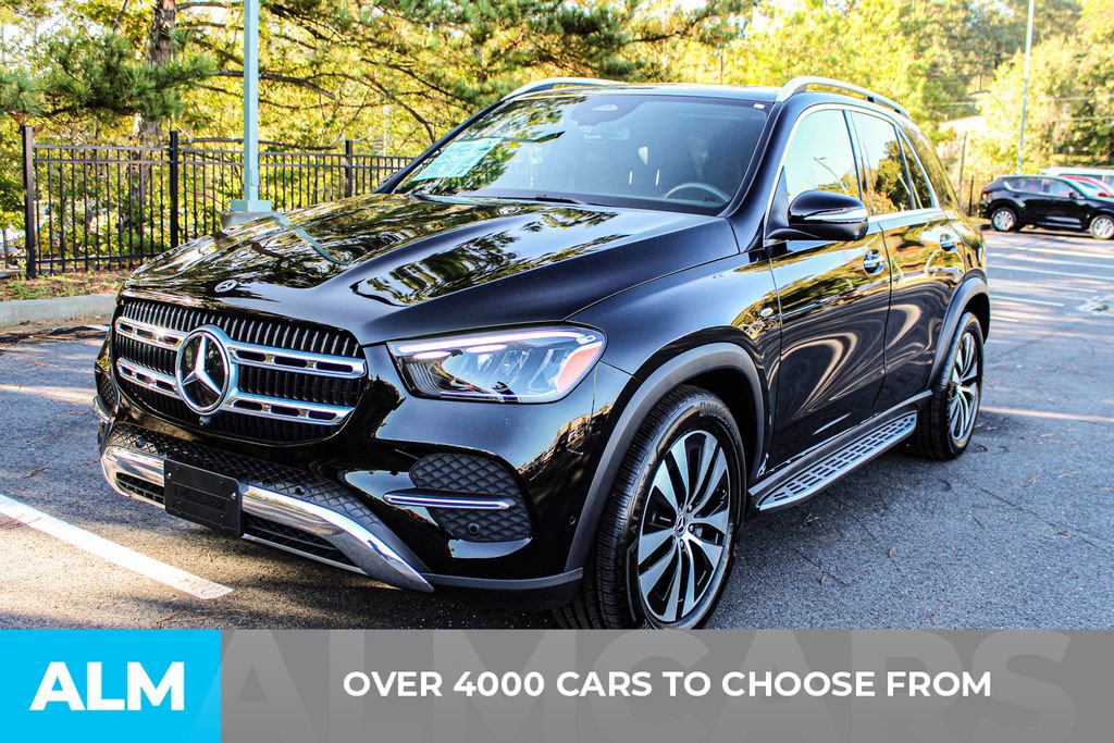 Used 2025 Mercedes-Benz GLE 450e 4MATIC image 3
