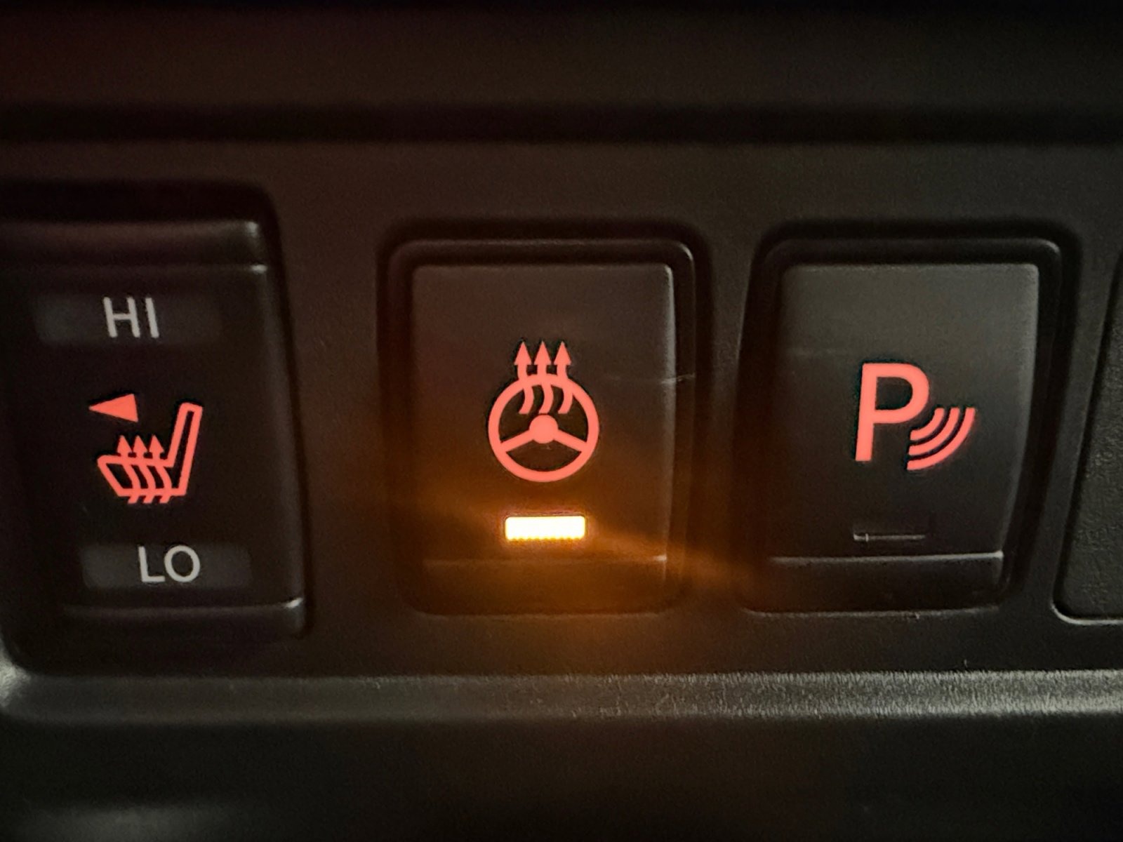 Used 2024 Nissan Frontier SL w/ Technology Package image 26