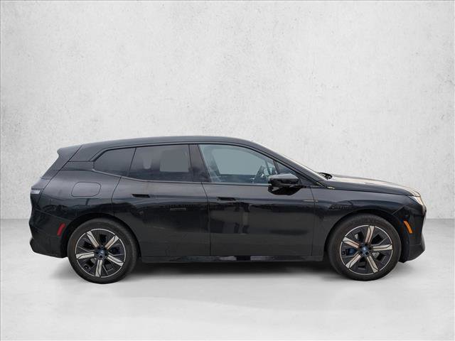 Used 2025 BMW iX xDrive50 image 4