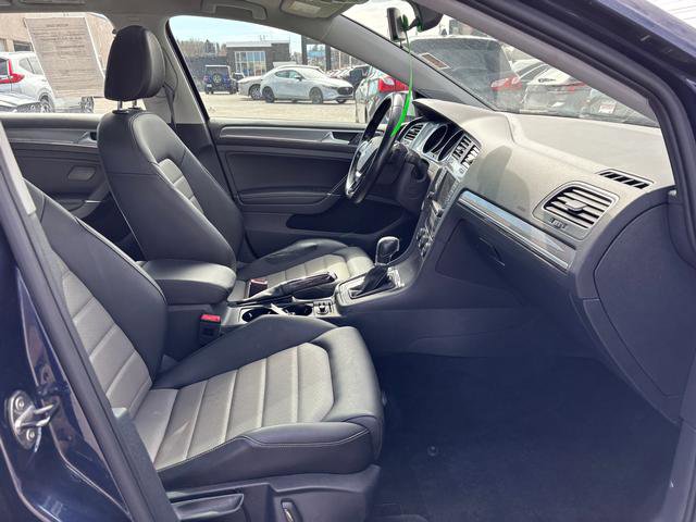 Used 2017 Volkswagen Golf Alltrack SE image 15