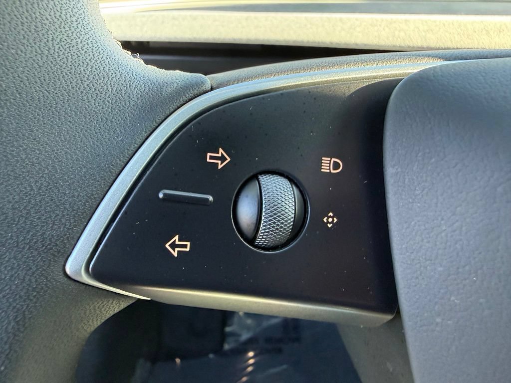 Used 2025 Tesla Model 3 Long Range RWD image 31
