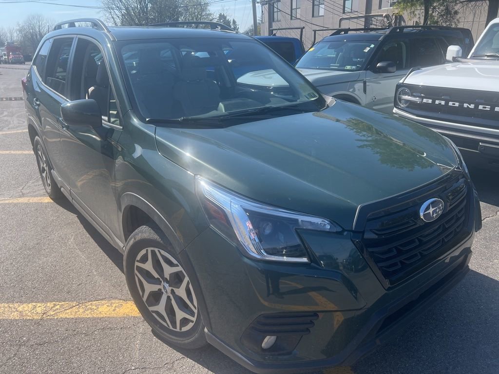 Used 2023 Subaru Forester Premium image 4