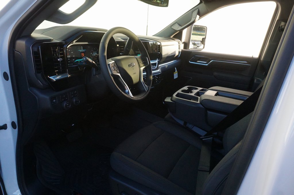 New 2026 Chevrolet Silverado 2500 LT w/ Trail Boss Package image 9