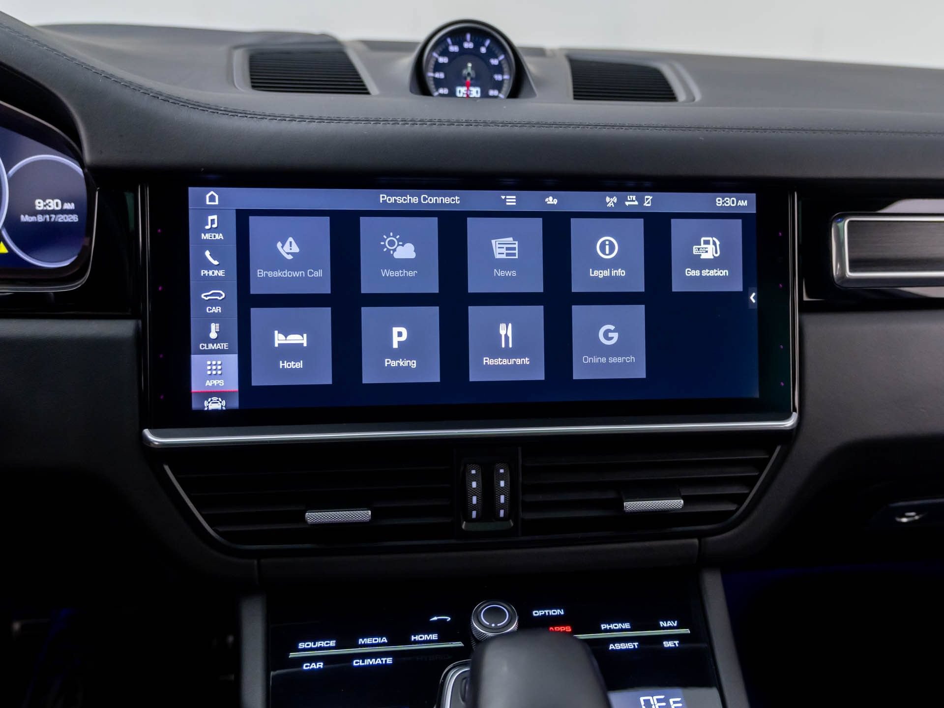 Used 2021 Porsche Cayenne GTS AWD/4WD image 24