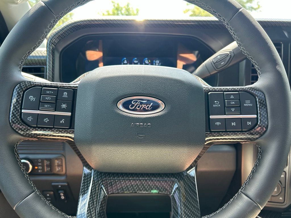 New 2026 Ford F250 Lariat w/ Black Appearance Package AWD/4WD image 24