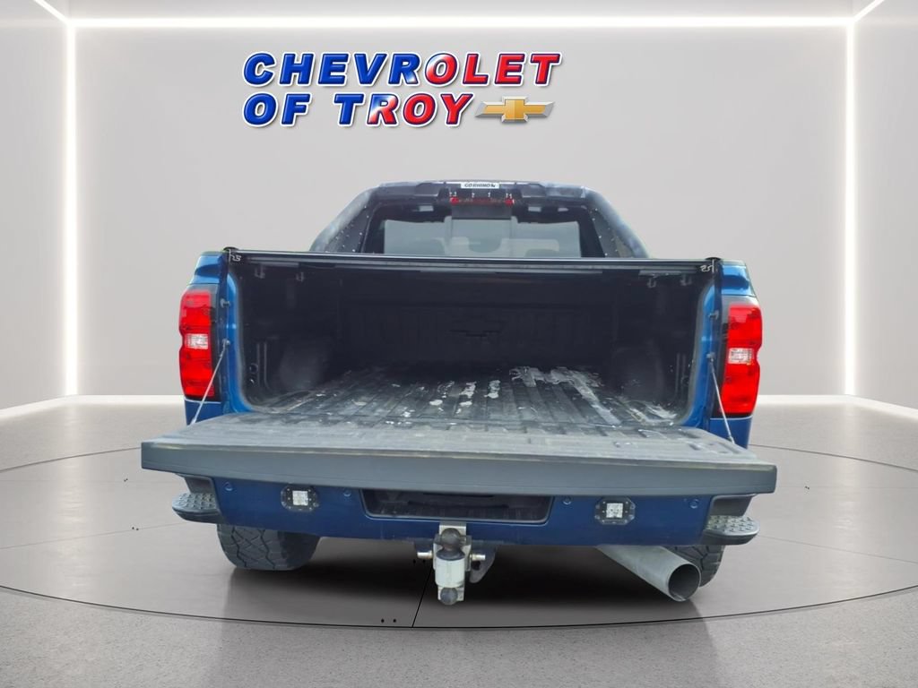 Used 2018 Chevrolet Silverado 2500 High Country w/ Duramax Plus Package AWD/4WD image 31