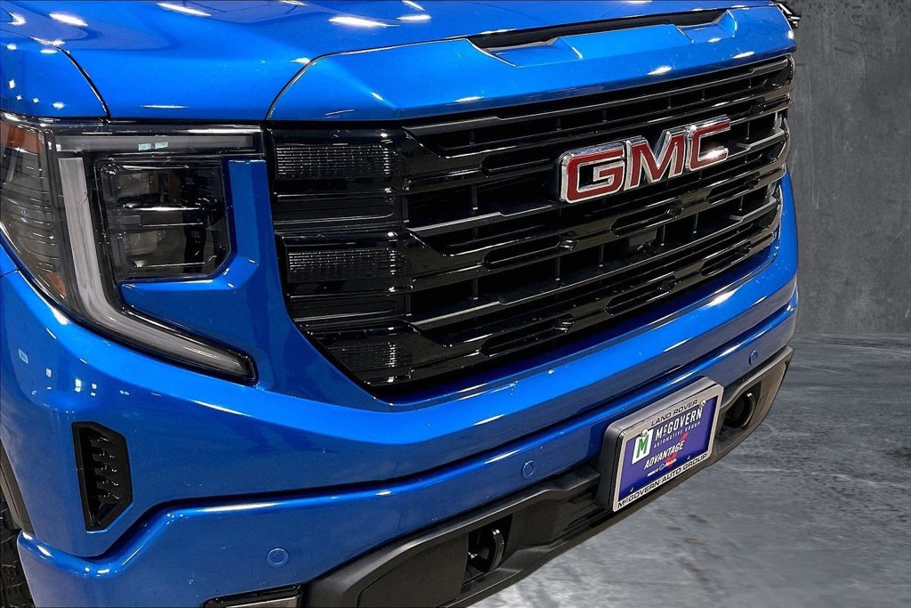 Used 2024 GMC Sierra 1500 Elevation w/ Elevation Premium Package AWD/4WD image 35
