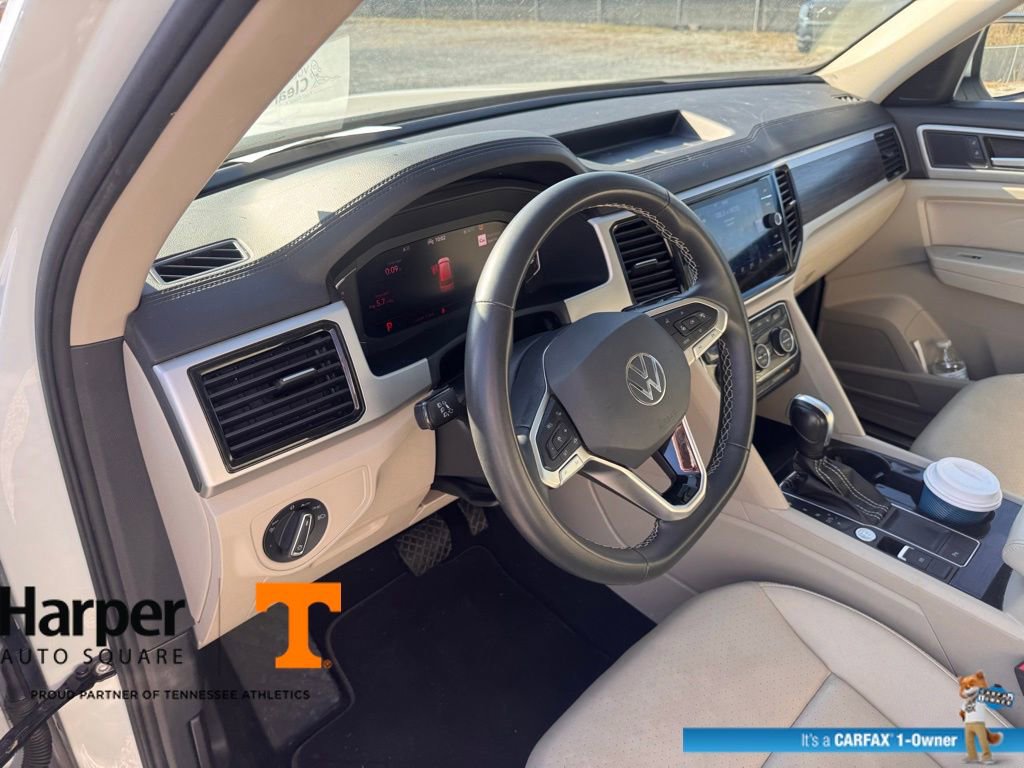 Used 2023 Volkswagen Atlas SE w/ Panoramic Sunroof Package image 14