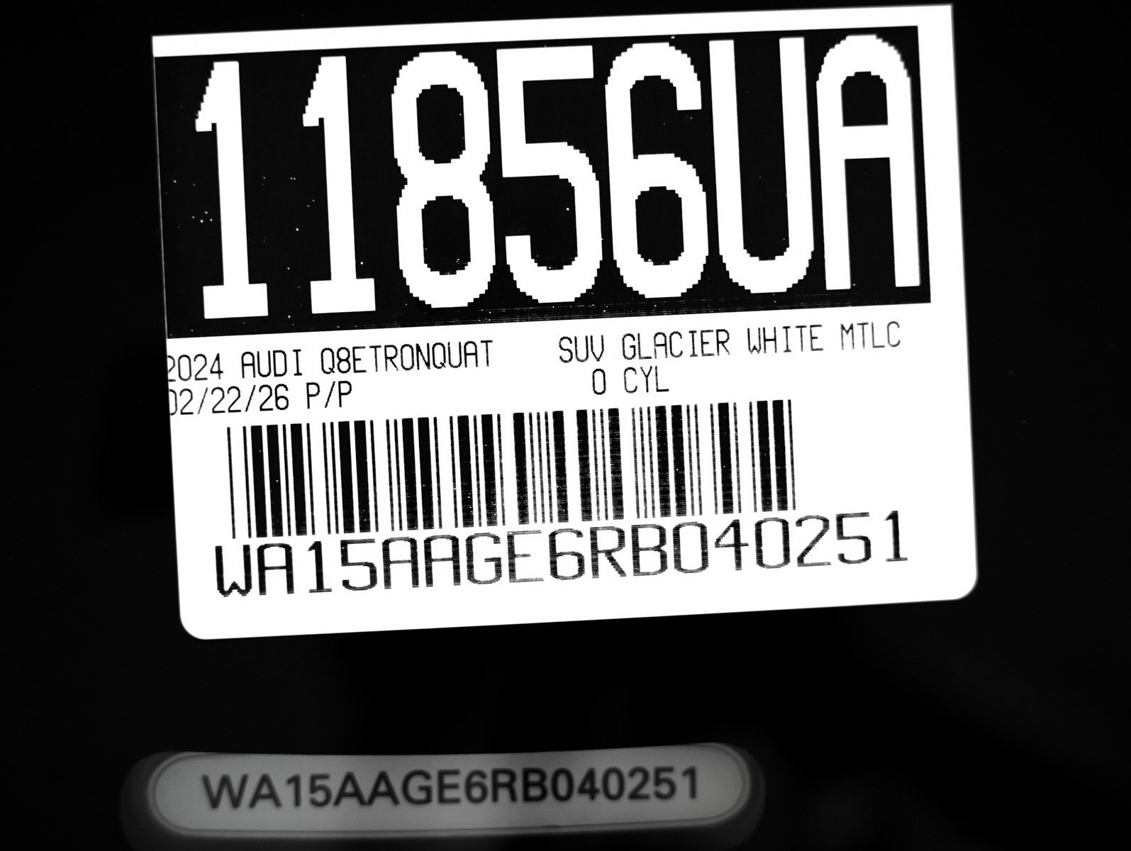 Used 2024 Audi Q8 e-tron Premium Plus image 28