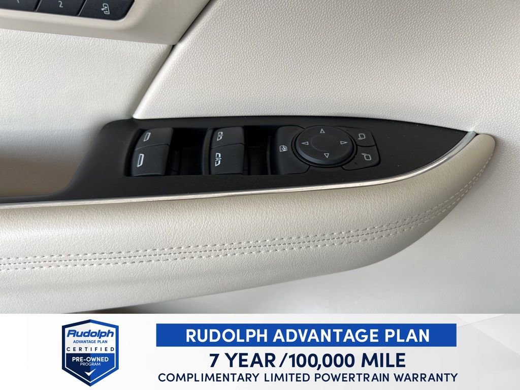 Used 2023 Buick Envision Avenir image 32