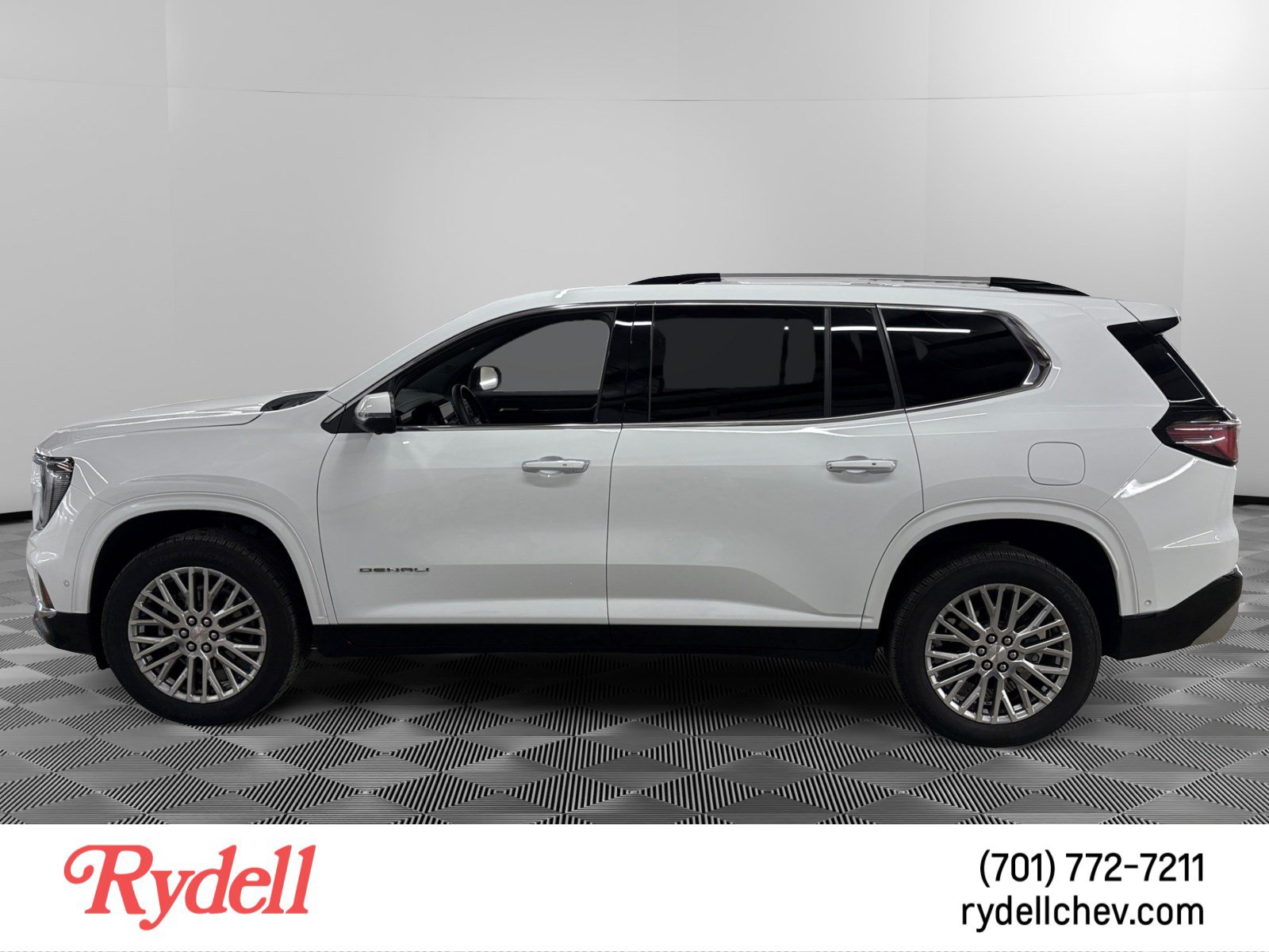 Certified 2026 GMC Acadia Denali w/ Super Cruise Package AWD/4WD image 2