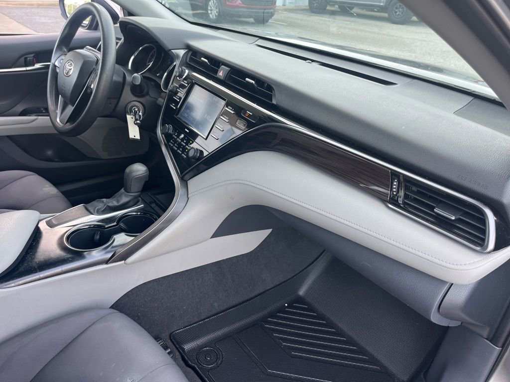 Used 2020 Toyota Camry L FWD image 23