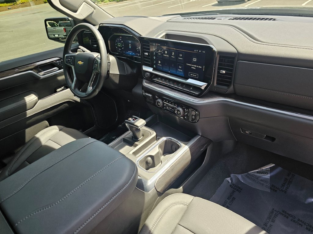 Used 2026 Chevrolet Silverado 1500 LTZ AWD/4WD image 11