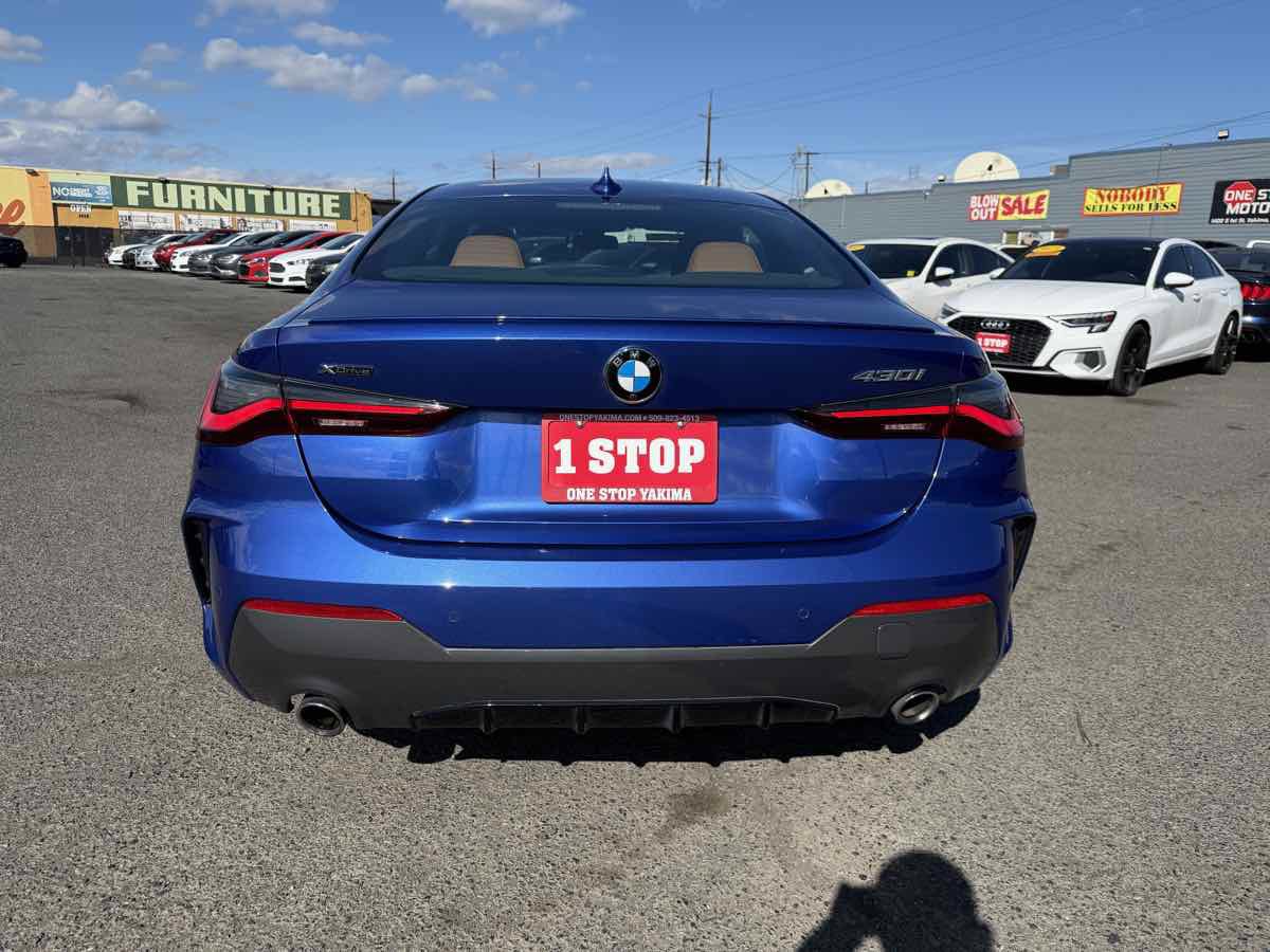 Used 2022 BMW 430i xDrive Coupe w/ M Sport Package AWD/4WD image 4
