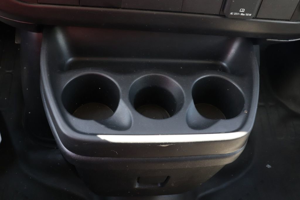 Used 2024 GMC Savana 2500 w/ Driver Convenience Package image 12