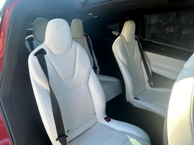 Used 2023 Tesla Model X image 37