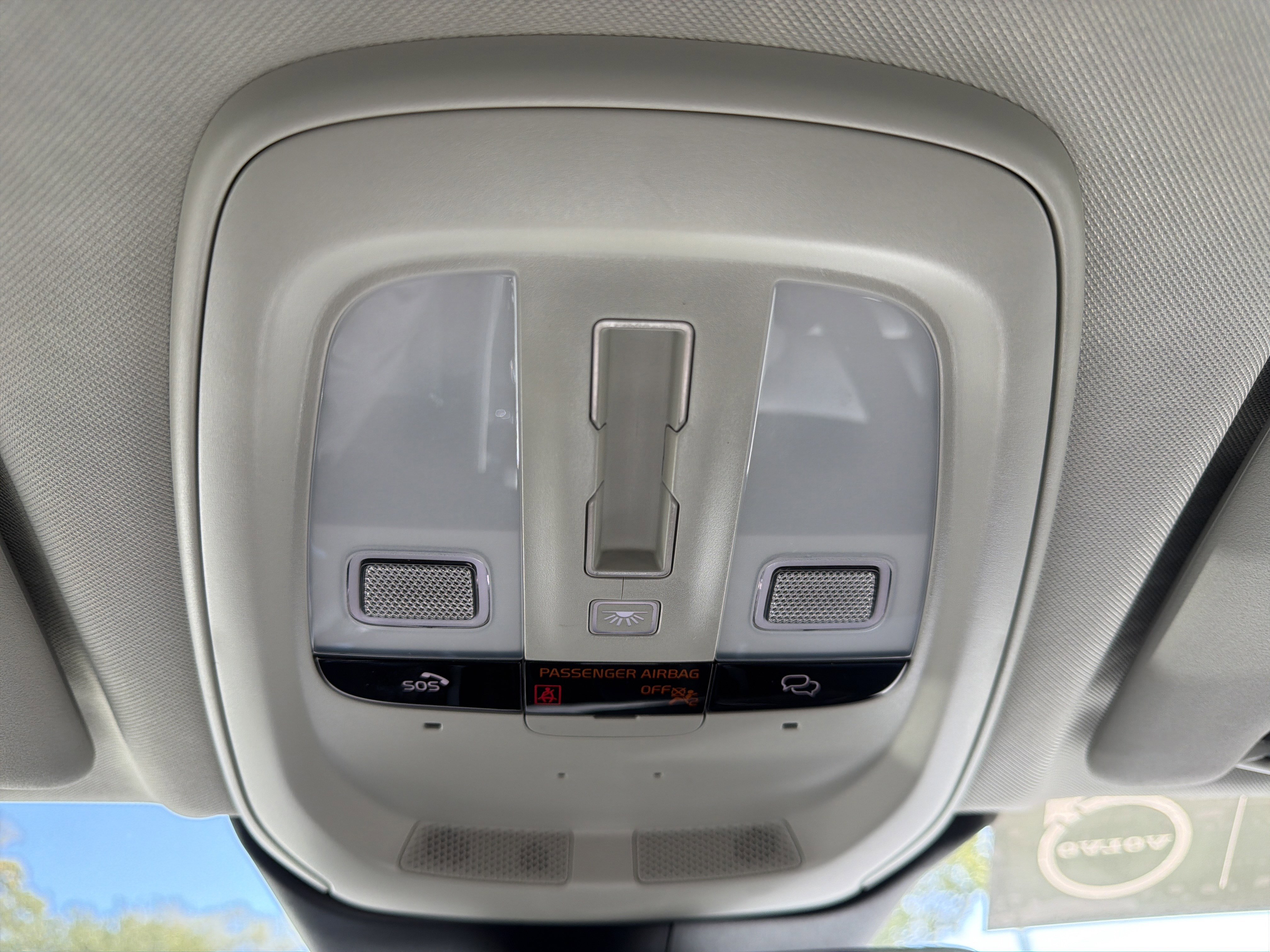 Certified 2025 Volvo XC60 B5 Plus image 29