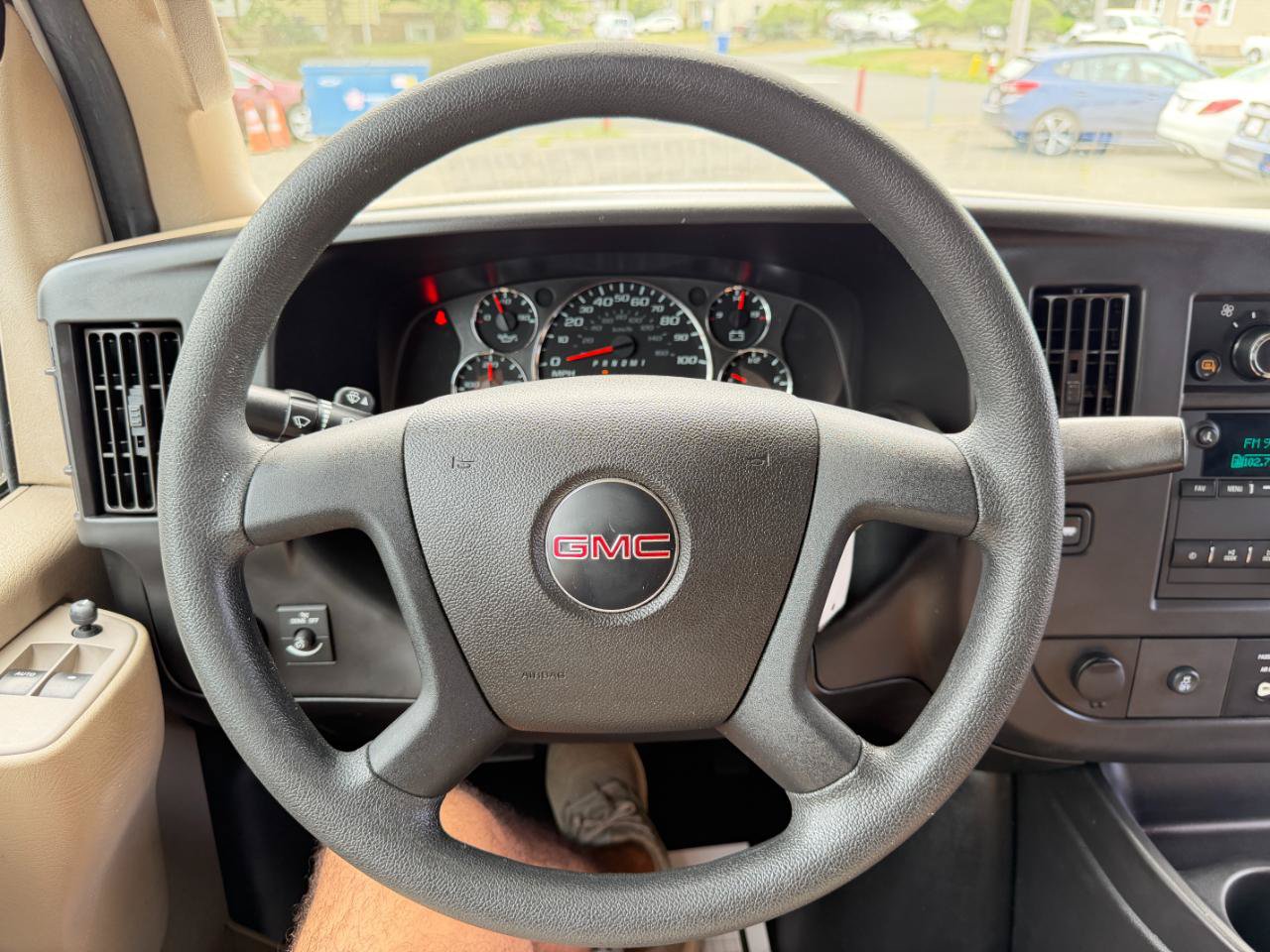Used 2019 GMC Savana 3500 RWD image 47