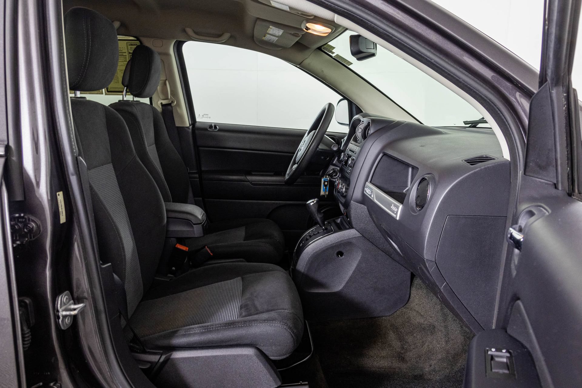 Used 2016 Jeep Compass Sport w/ Power Value Group FWD image 42