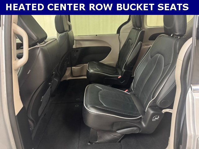 Used 2024 Chrysler Pacifica Limited image 29