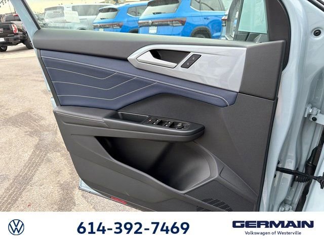 New 2026 Volkswagen Taos SEL image 23