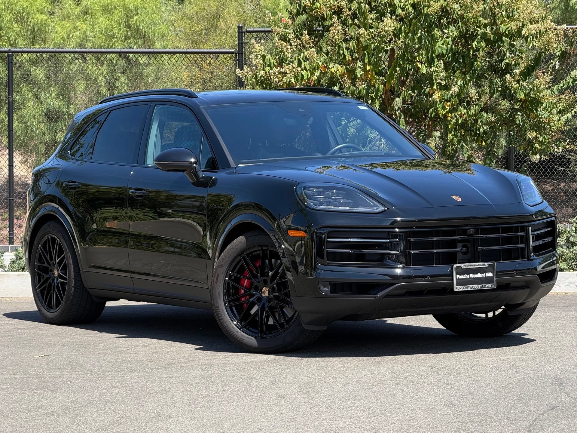 Used 2025 Porsche Cayenne S AWD/4WD image 9