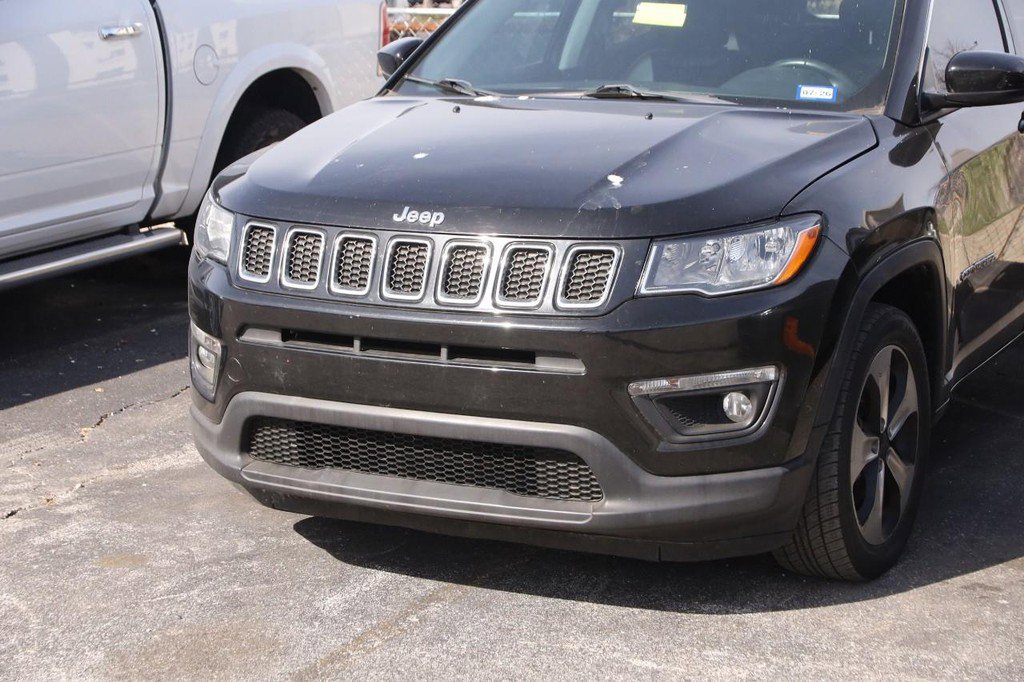 Used 2017 Jeep Compass Latitude w/ Popular Equipment Group image 7
