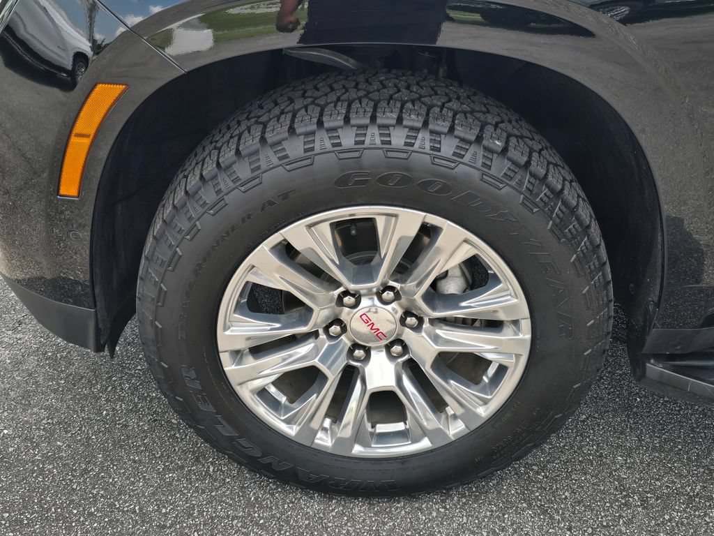 Certified 2025 GMC Yukon XL Denali AWD/4WD image 27