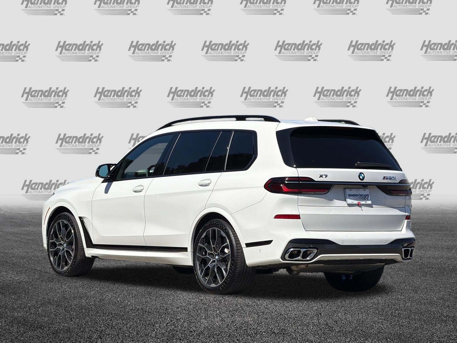 Used 2025 BMW X7 M60i AWD/4WD image 7
