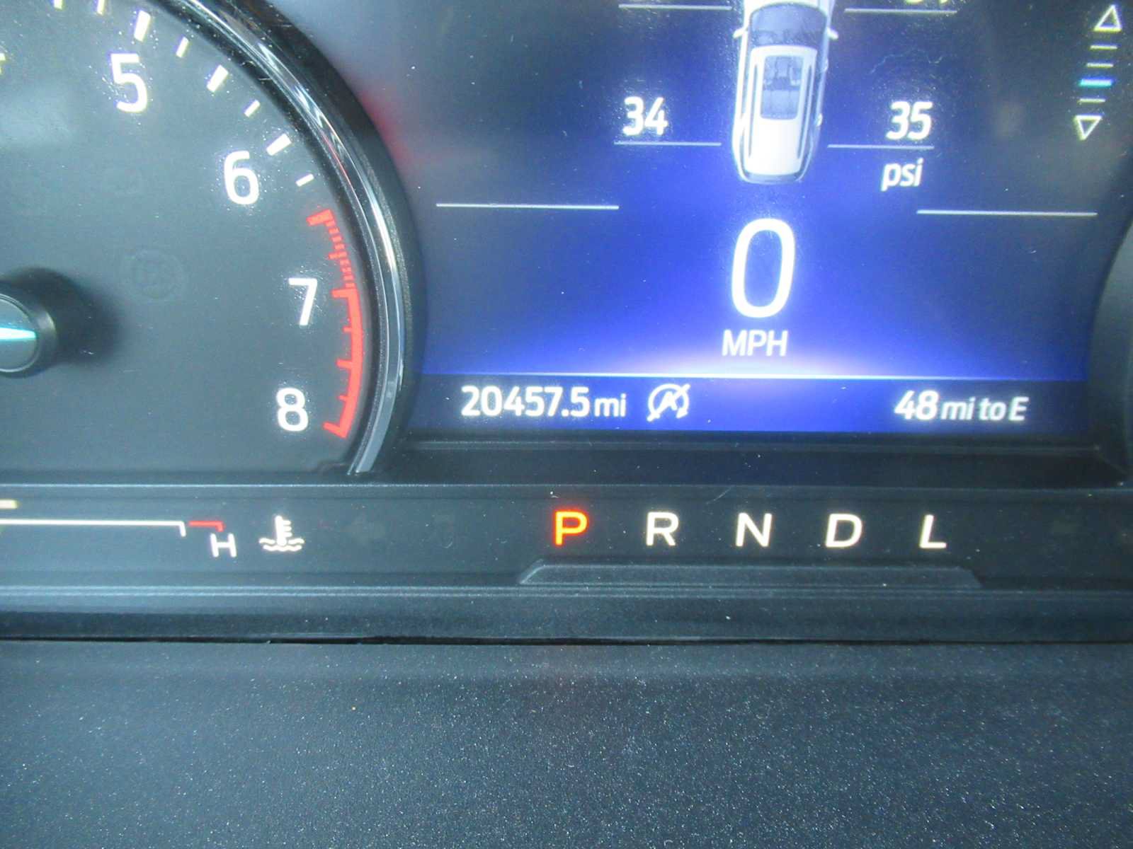 Used 2024 Ford Explorer XLT w/ Equipment Group 202A AWD/4WD image 31