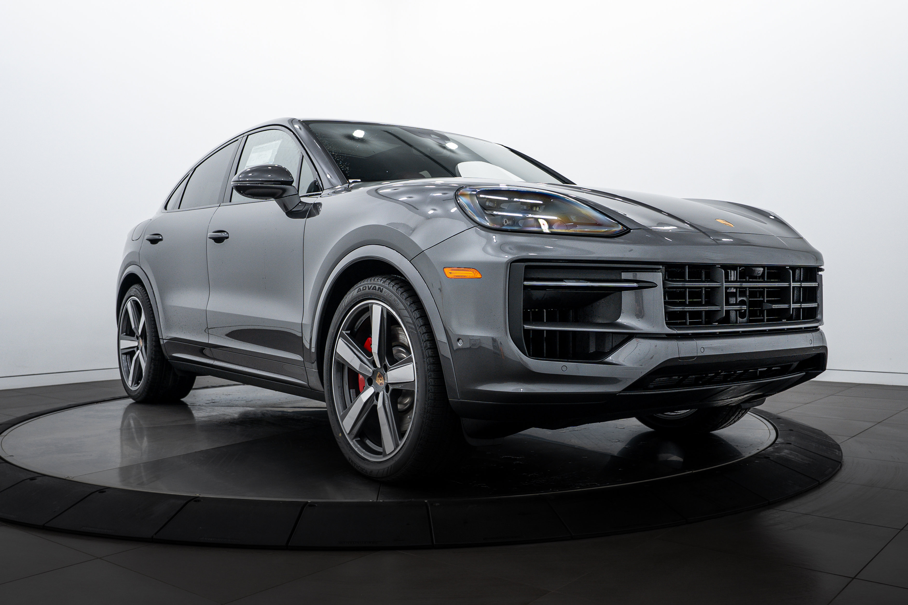 New 2026 Porsche Cayenne S image 9