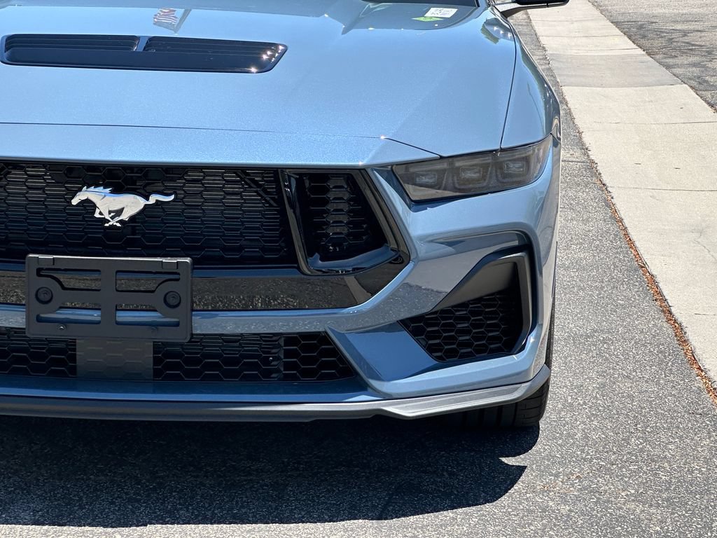 New 2026 Ford Mustang GT Premium w/ GT Performance Package RWD image 13