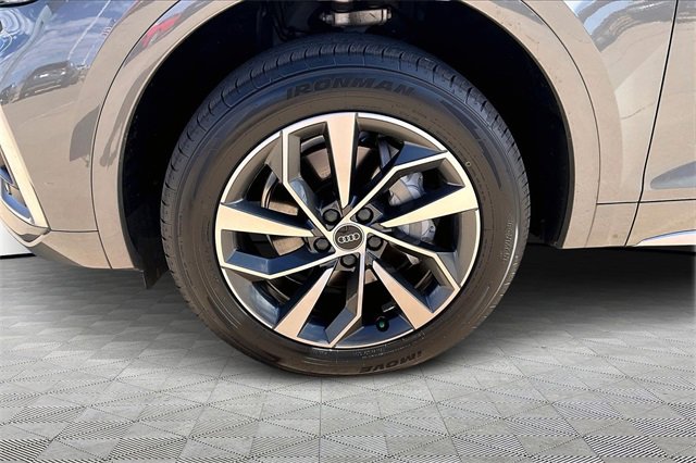 Used 2023 Audi Q5 2.0T Premium Plus w/ Premium Plus Package image 8