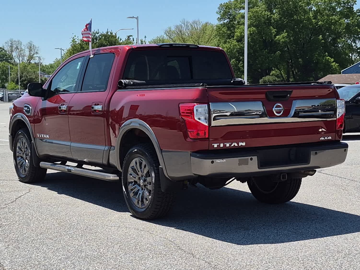 Used 2017 Nissan Titan Platinum Reserve AWD/4WD image 4
