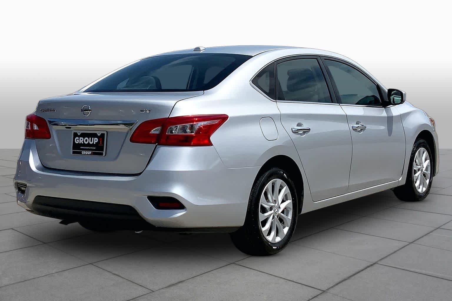 Used 2018 Nissan Sentra SV FWD image 11