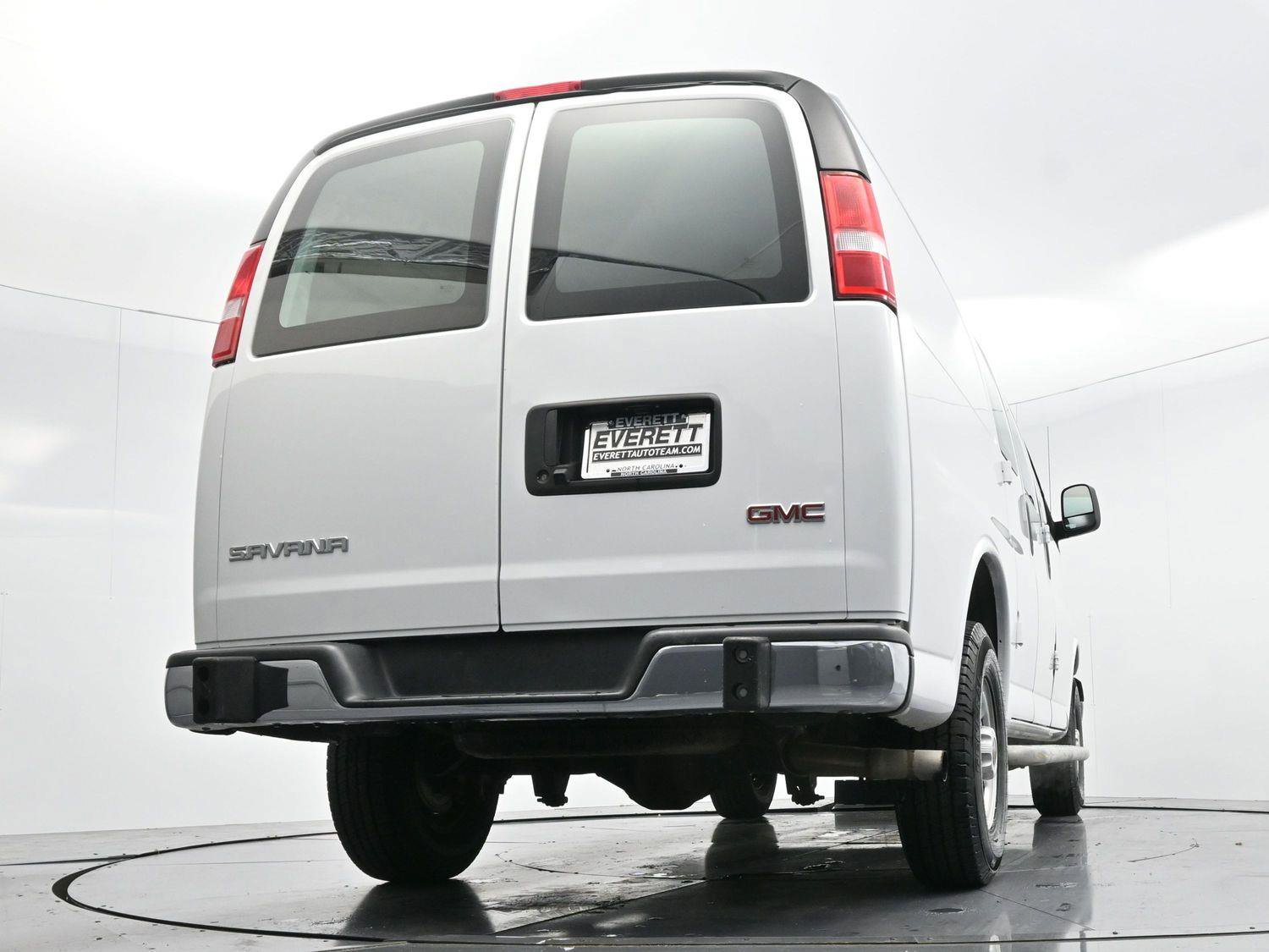 Used 2024 GMC Savana 2500 w/ Driver Convenience Package image 41