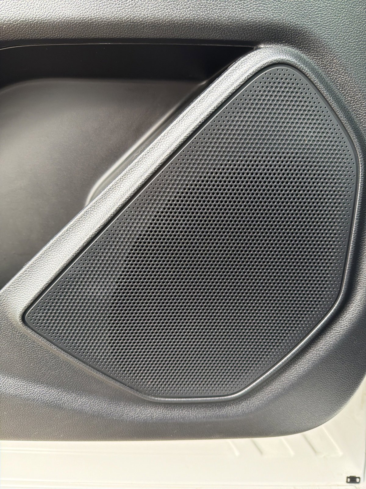 Used 2020 Ford Explorer XLT w/ Equipment Group 202A image 51