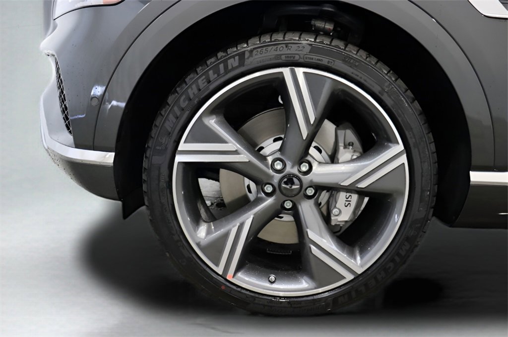 New 2025 Genesis GV80 2.5T Prestige image 3