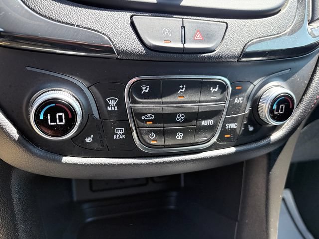 Used 2022 Chevrolet Equinox RS FWD image 19