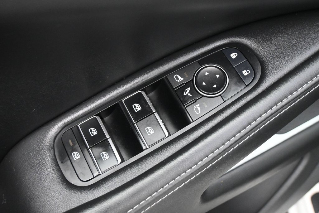 Used 2023 INFINITI QX60 Luxe w/ Performance Audio Package FWD image 4