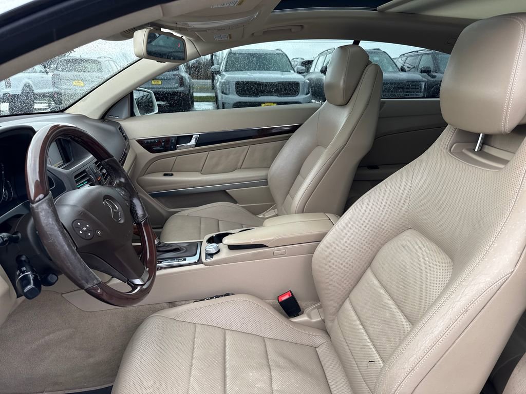 Used 2011 Mercedes-Benz E 550 Coupe image 22