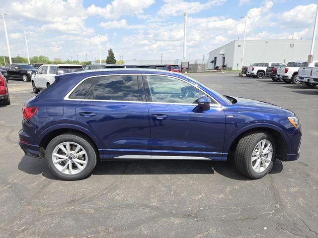 Used 2022 Audi Q3 2.0T Premium w/ Convenience Package AWD/4WD image 23