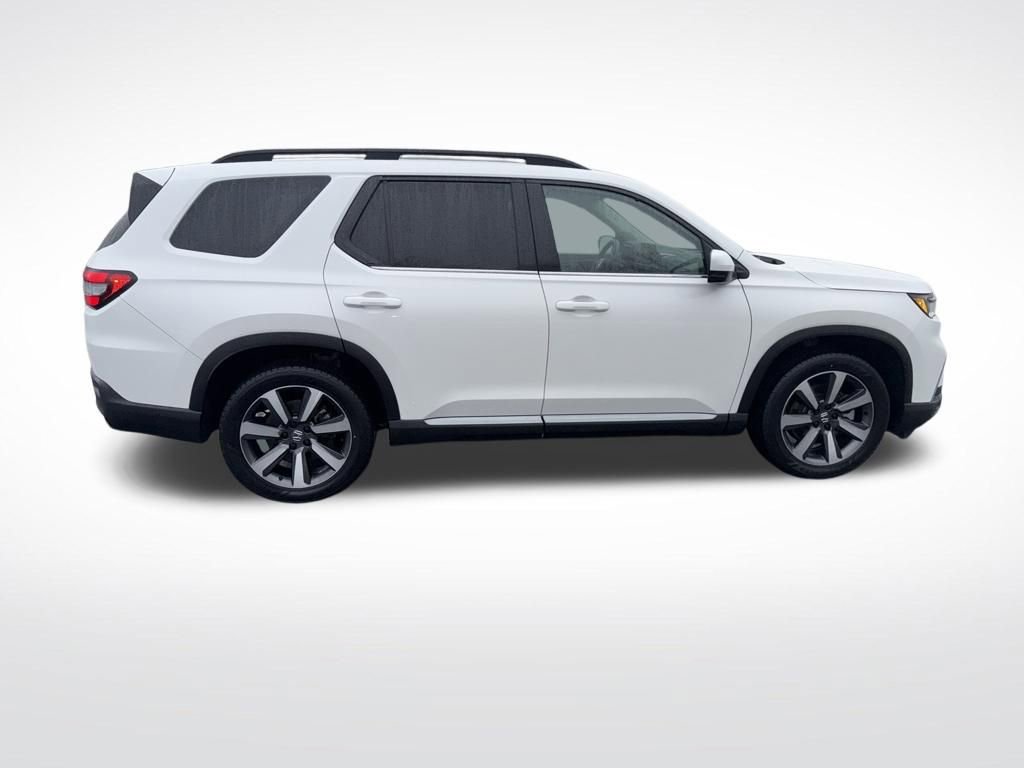Used 2025 Honda Pilot Touring image 33