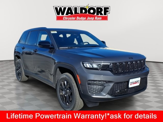 New 2025 Jeep Grand Cherokee 4WD image 1