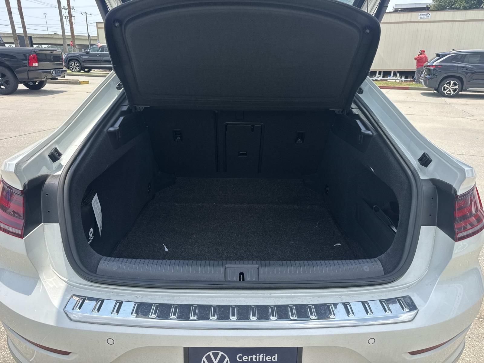 Used 2023 Volkswagen Arteon SEL AWD/4WD image 8