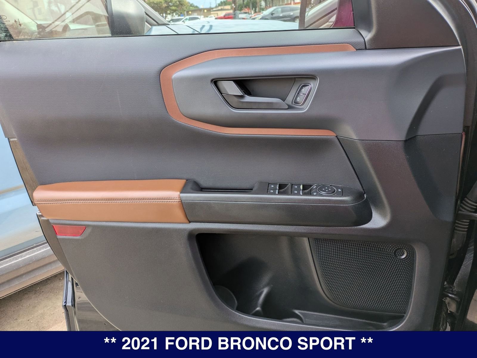 Used 2021 Ford Bronco Sport Outer Banks image 10